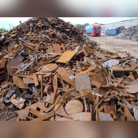 废铁价格行情波动,地区品种差异影响显著,需关注市场动态调整策略。